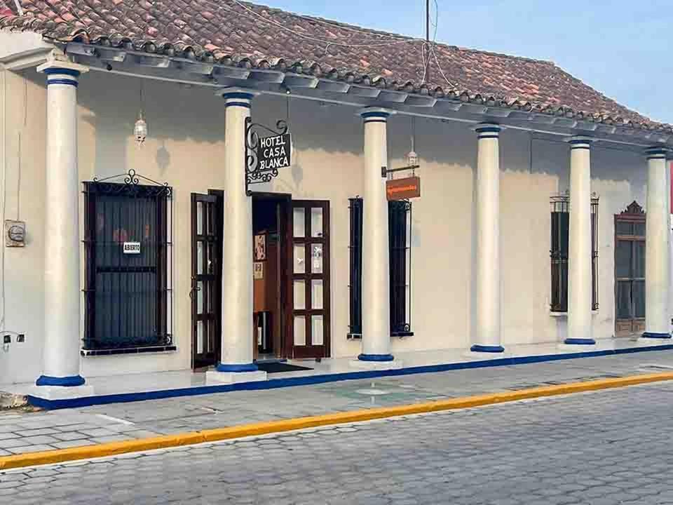 Hotel Casa Blanca トラコタルパン エクステリア 写真